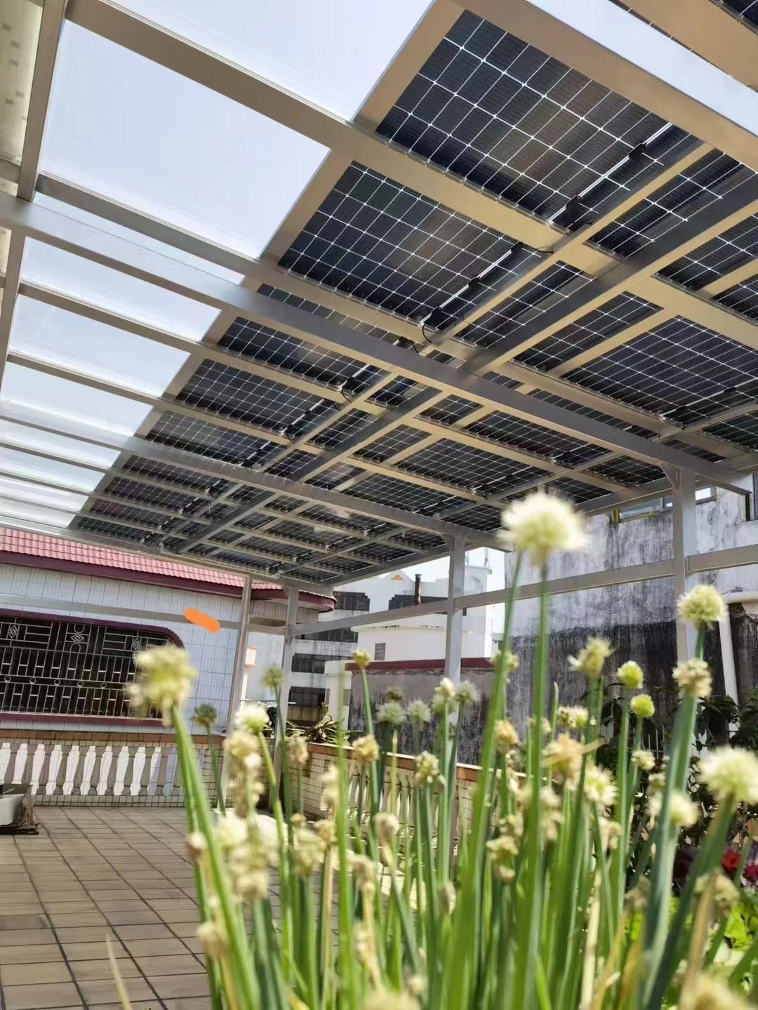 宣威别墅家用屋顶太阳能发电系统安装